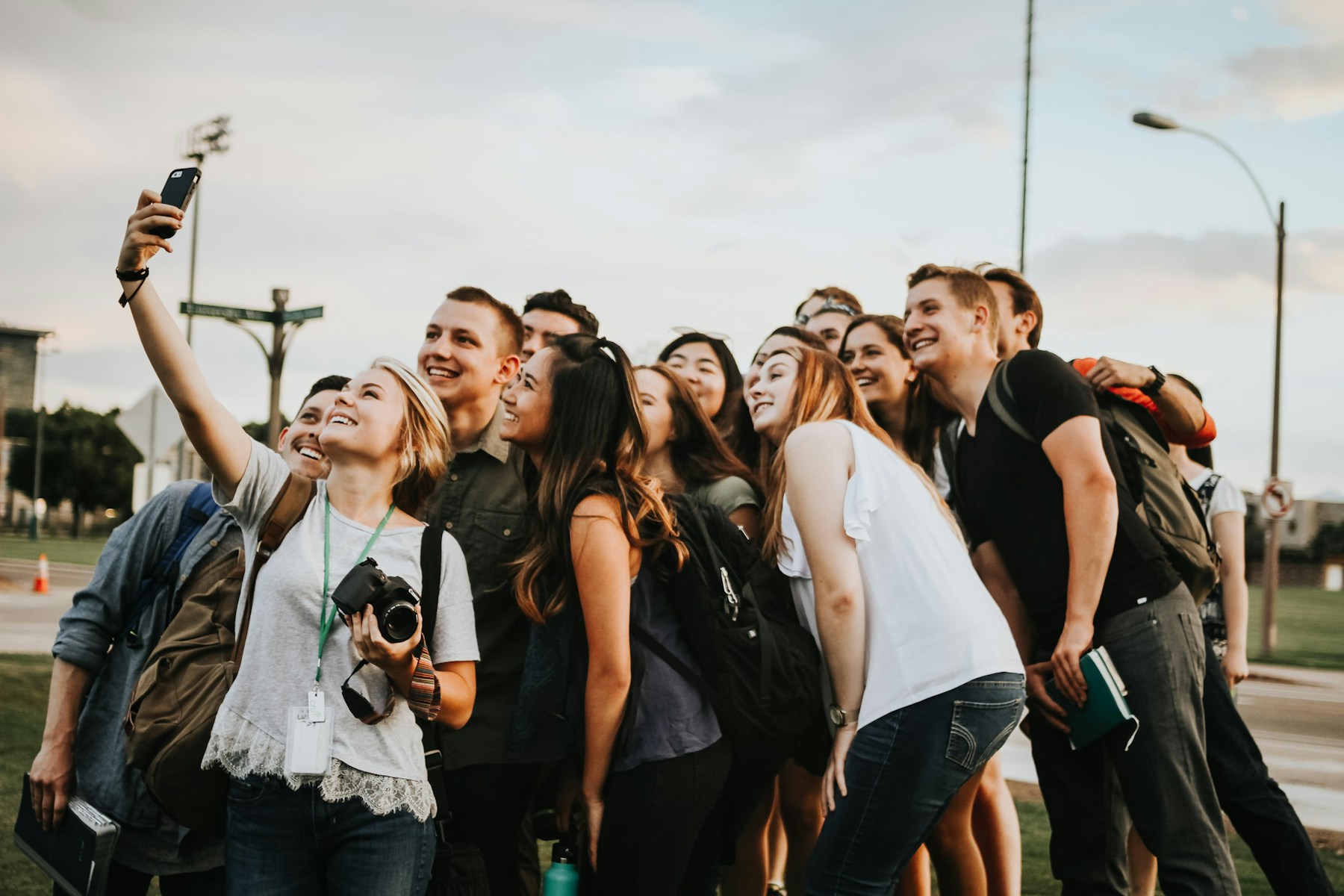 Students crowding together for a photo